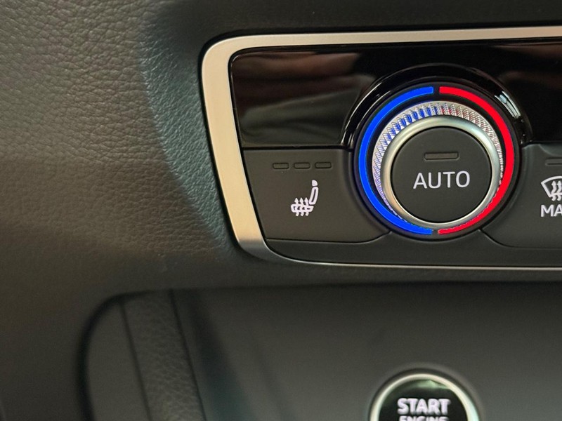 Audi Q3 Vehicle Image 14