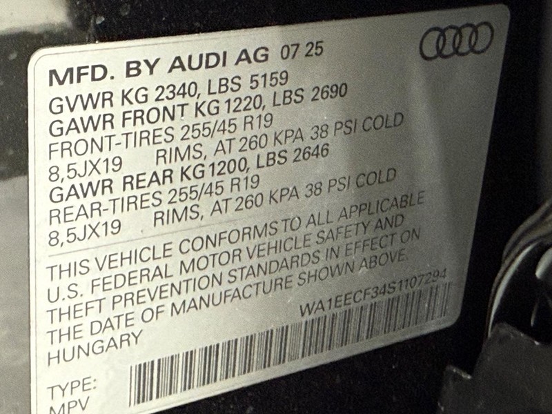 Audi Q3 Vehicle Image 17