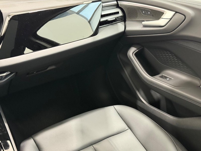 Audi A5 Vehicle Image 9