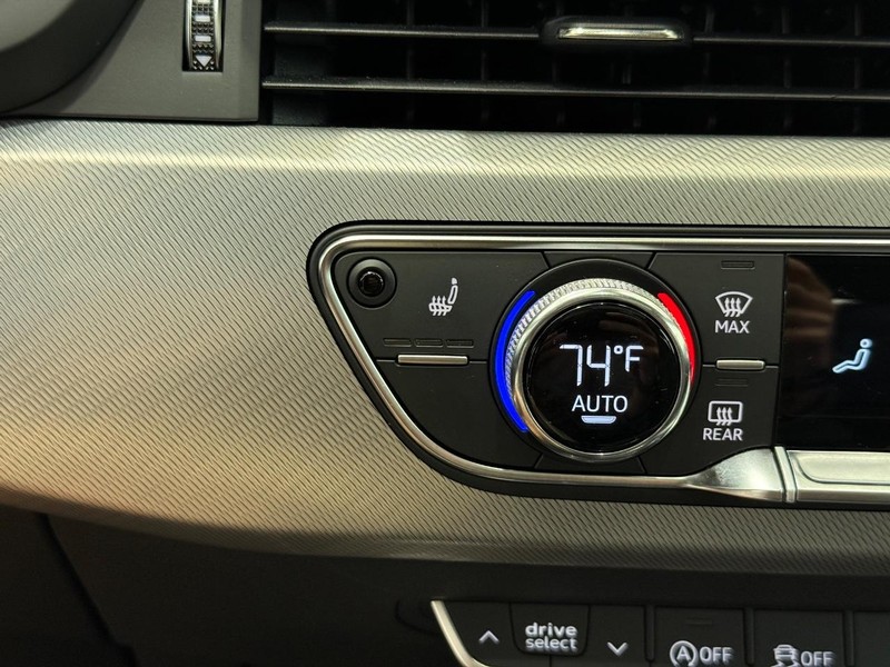 Audi A5 Sportback Vehicle Full-screen Gallery Image 18