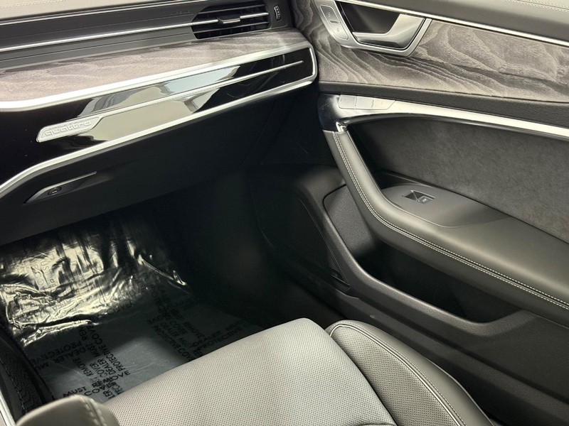 Audi A6 allroad Vehicle Image 9