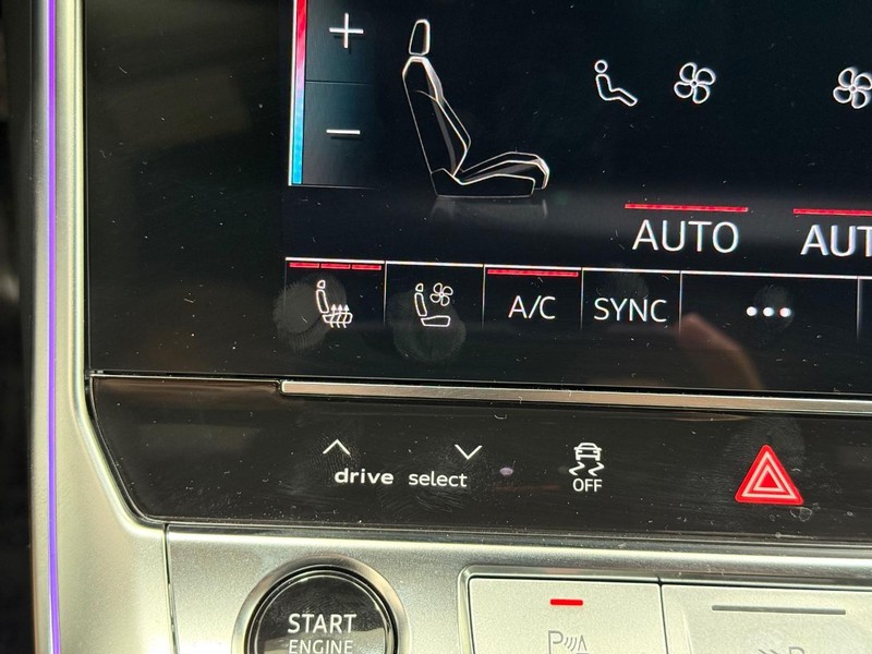 Audi A6 allroad Vehicle Image 14