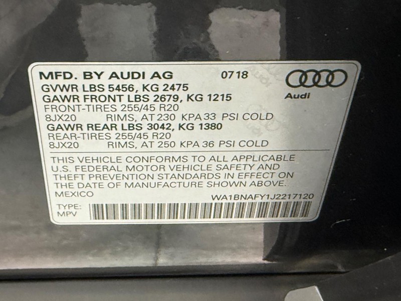 Audi Q5 Vehicle Full-screen Gallery Image 21