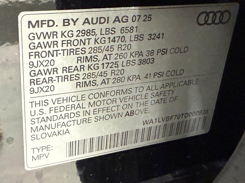 Audi Q7 Vehicle Image 17