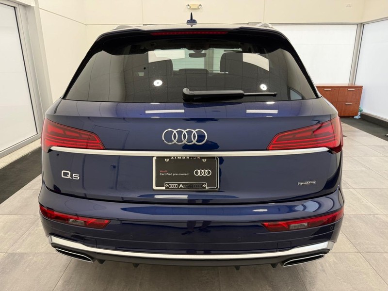 Audi Q5 Vehicle Full-screen Gallery Image 03