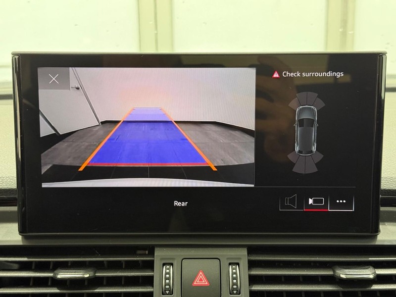 Audi Q5 Vehicle Image 17