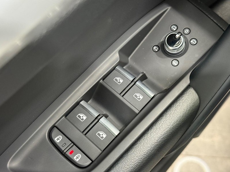 Audi Q5 Vehicle Image 18