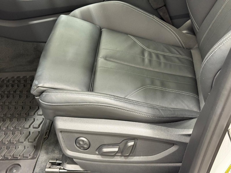 Audi Q5 Vehicle Image 19