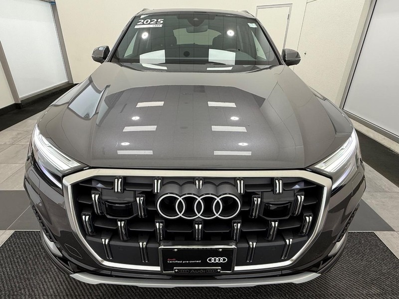Audi Q7 Vehicle Image 7