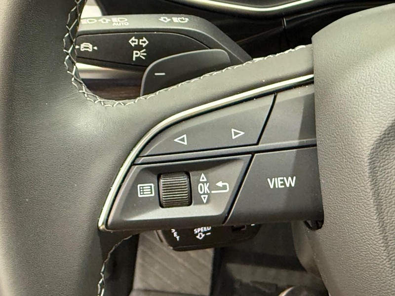 Audi Q7 Vehicle Image 15