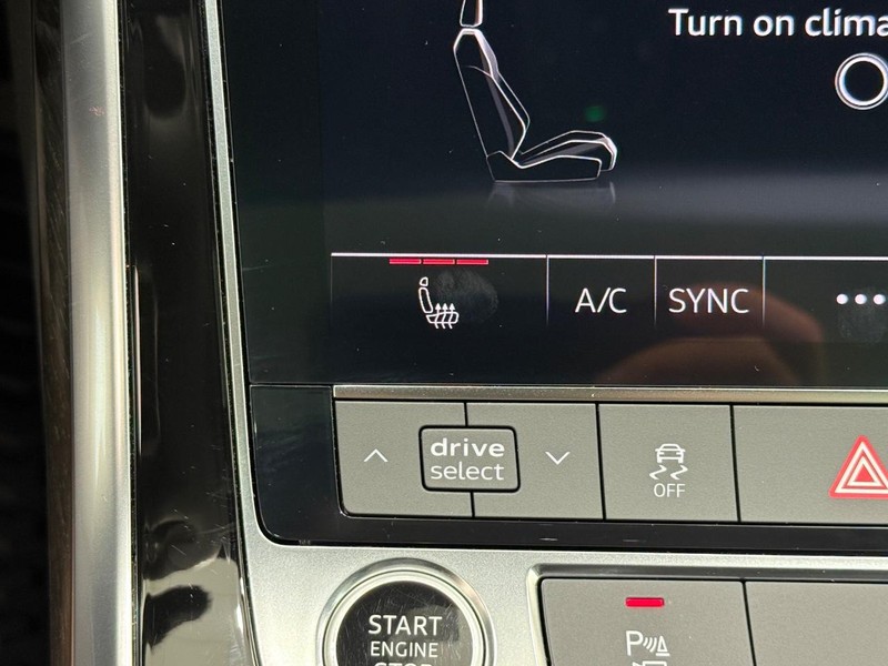 Audi Q7 Vehicle Image 19