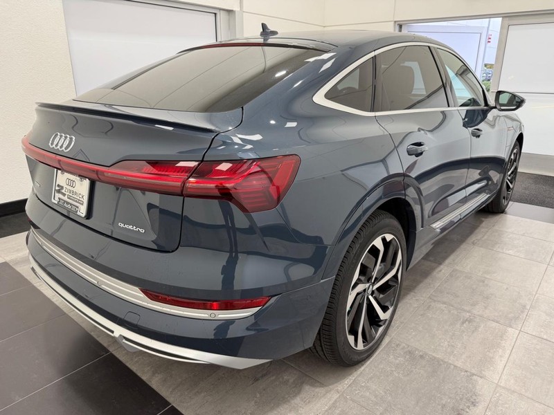 Audi e-tron Sportback Vehicle Image 2