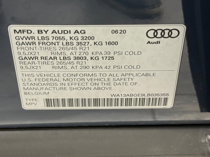 Audi e-tron Sportback Vehicle Image 21