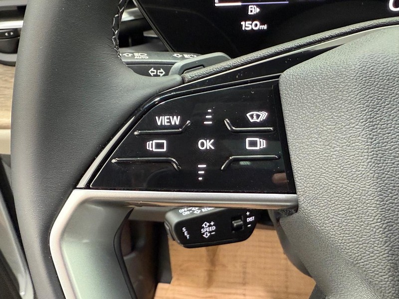 Audi Q5 Vehicle Image 9