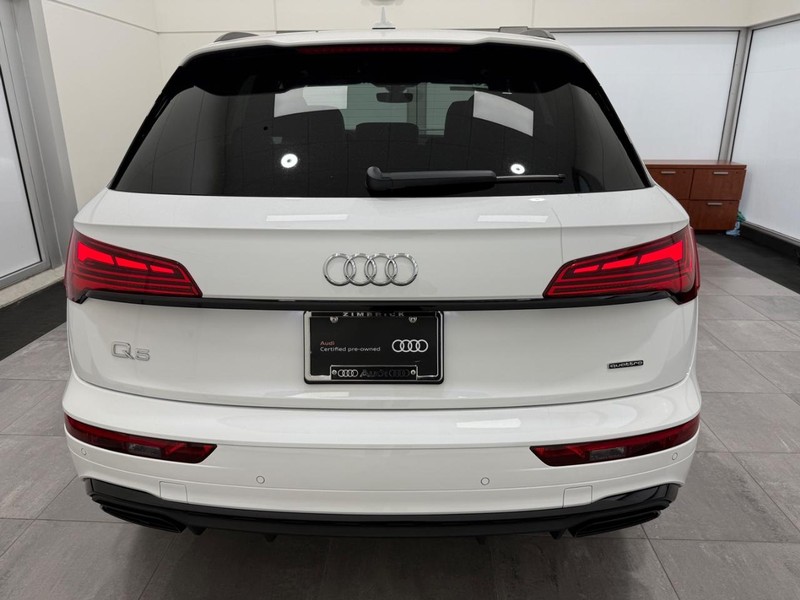 Audi Q5 Vehicle Image 3
