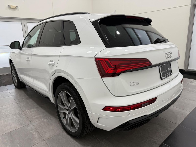 Audi Q5 Vehicle Image 5