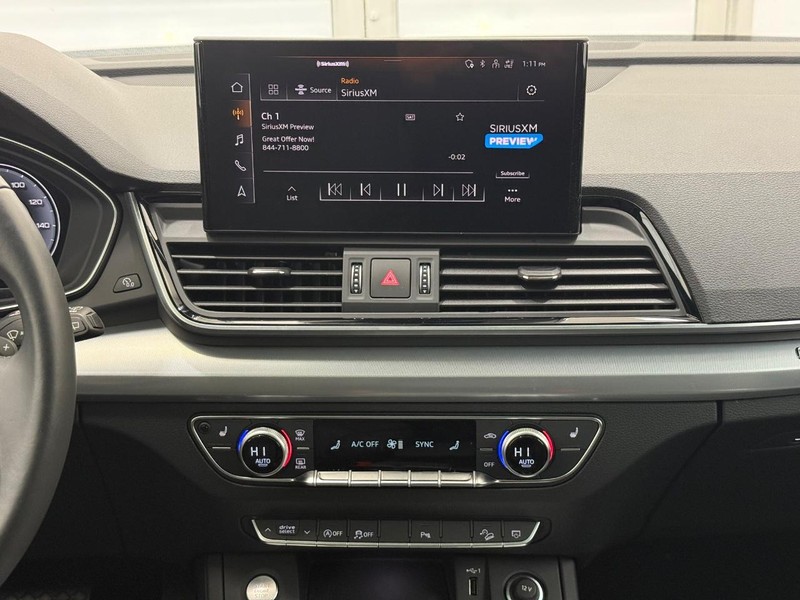 Audi Q5 Vehicle Image 11