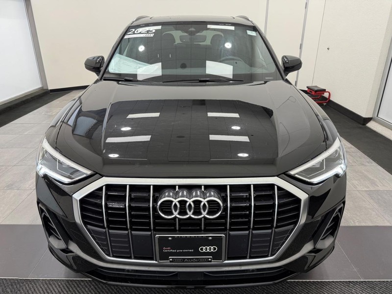 Audi Q3 Vehicle Image 7