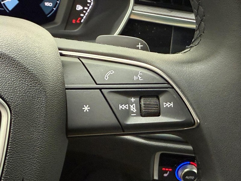 Audi Q3 Vehicle Image 16