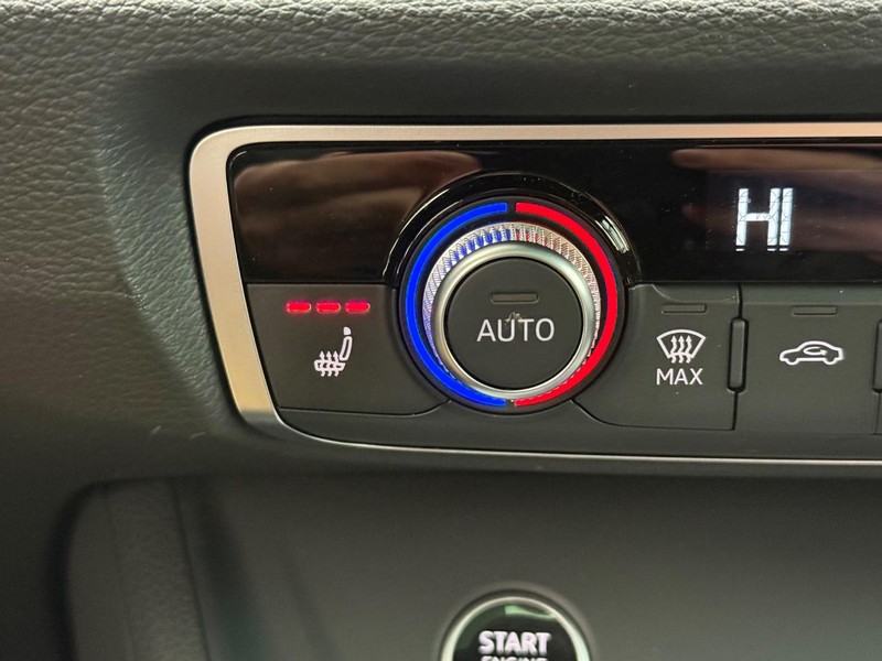 Audi Q3 Vehicle Image 19