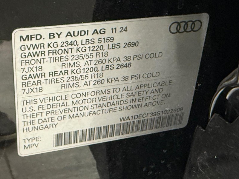Audi Q3 Vehicle Image 22