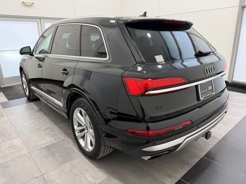 Audi Q7 Vehicle Image 4