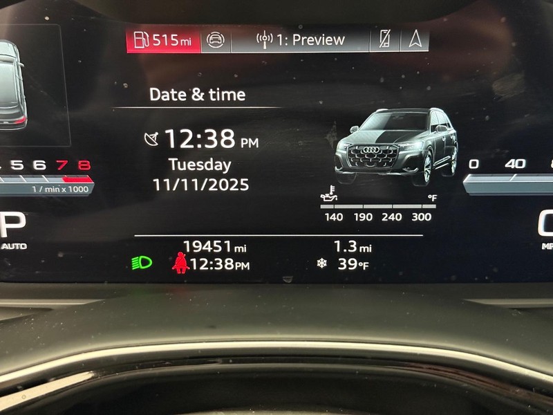 Audi Q7 Vehicle Image 17