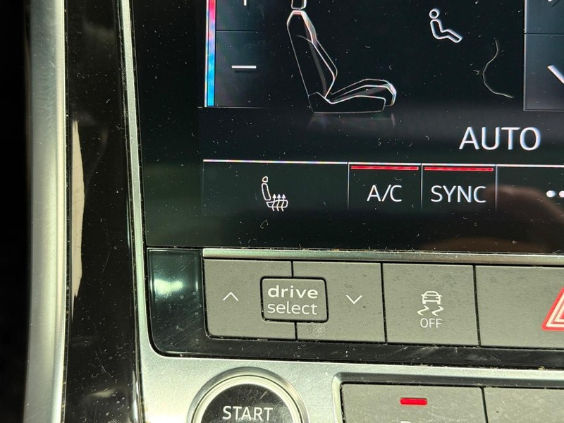 Audi Q7 Vehicle Image 19