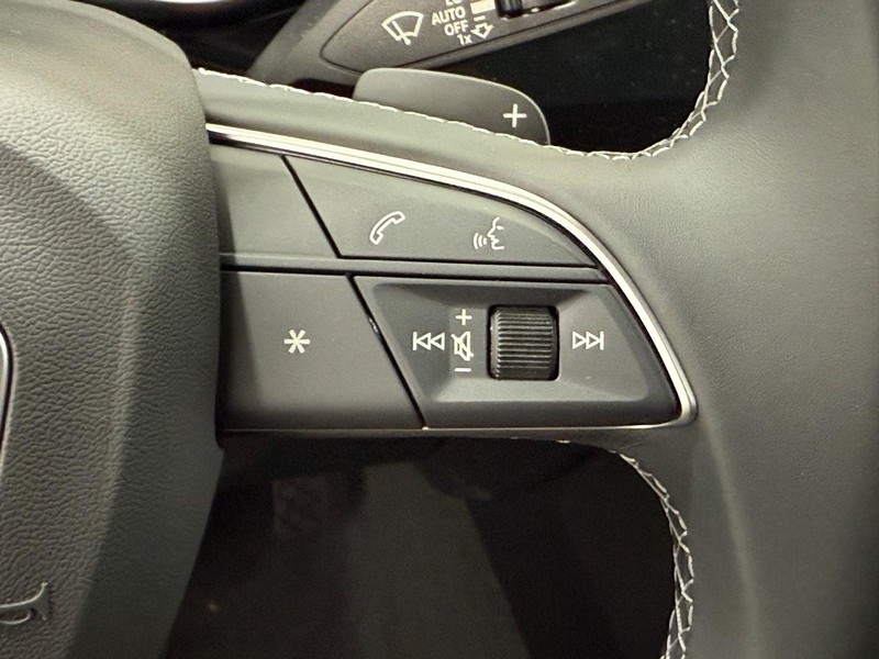 Audi Q8 Vehicle Image 12