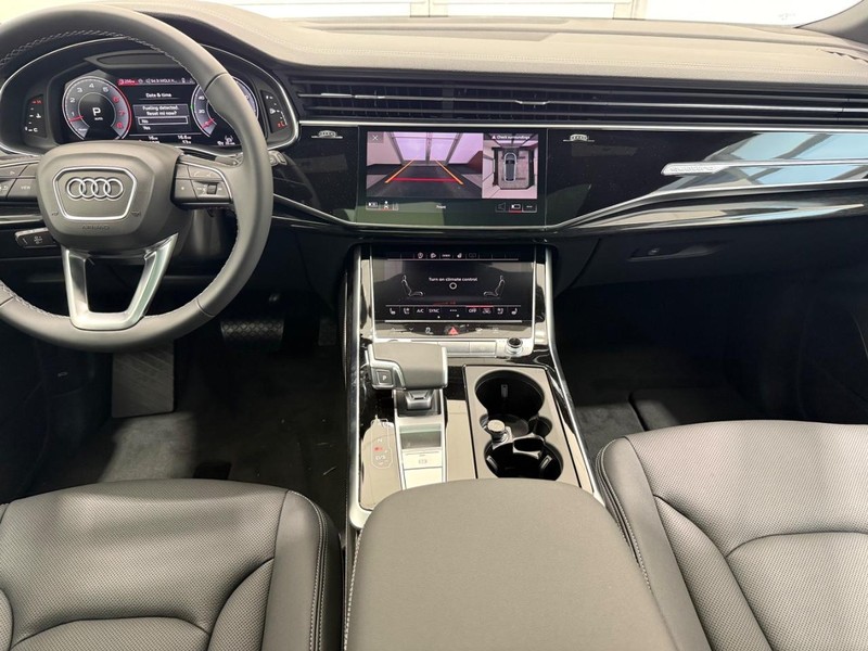 Audi Q8 Vehicle Image 5