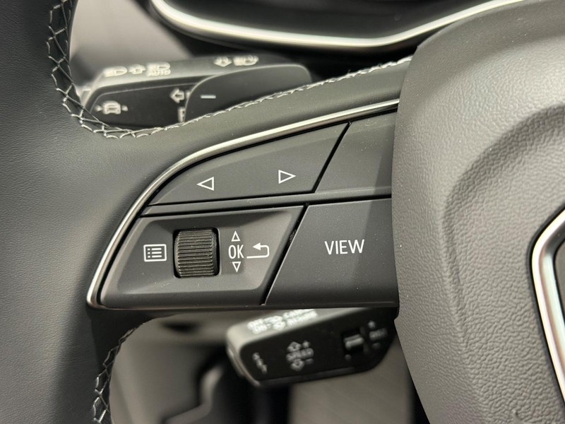 Audi Q8 Vehicle Image 11