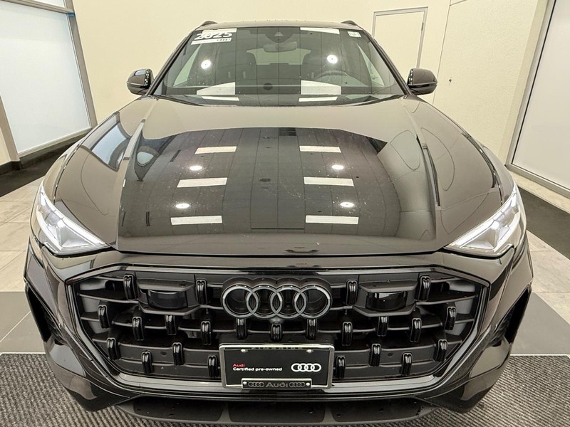 Audi Q8 Vehicle Image 7