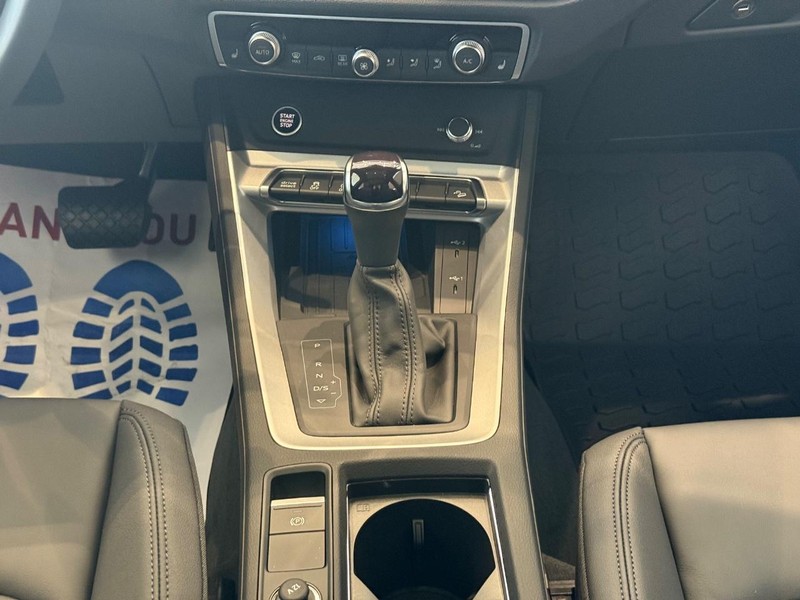 Audi Q3 Vehicle Image 7