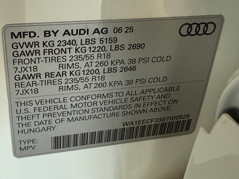 Audi Q3 Vehicle Image 15
