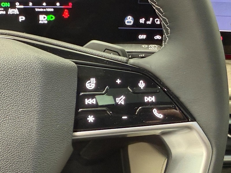 Audi Q5 Vehicle Image 11