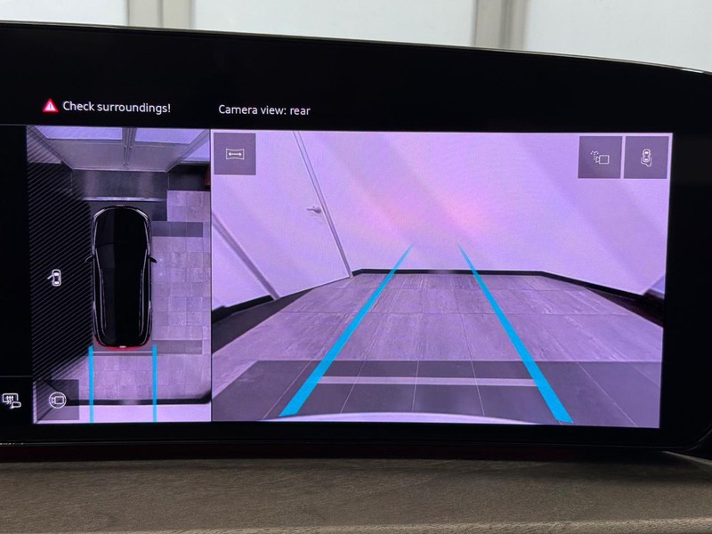 Audi Q5 Vehicle Image 12