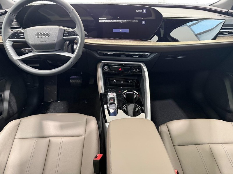 Audi Q5 Vehicle Image 5