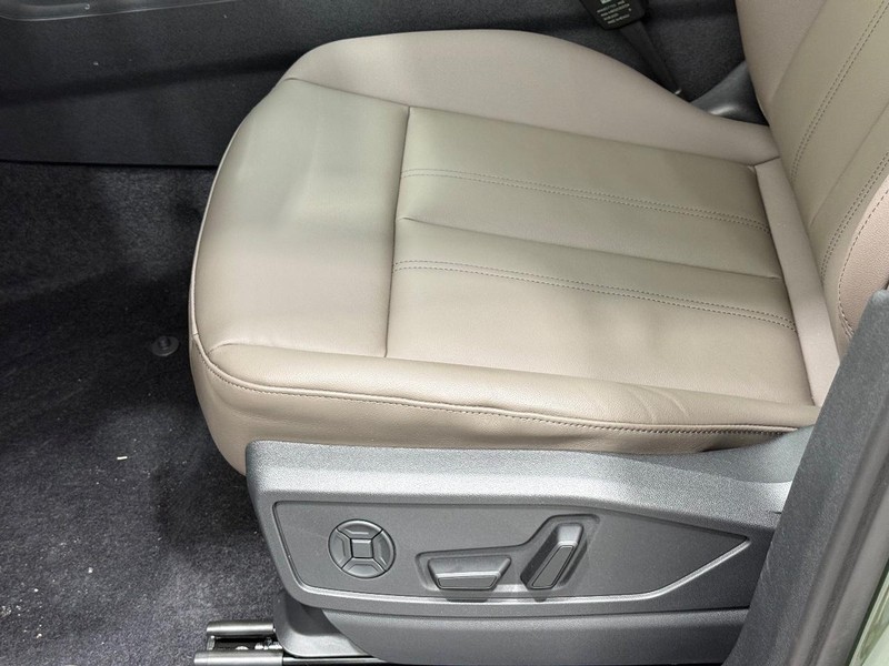 Audi Q5 Vehicle Image 14