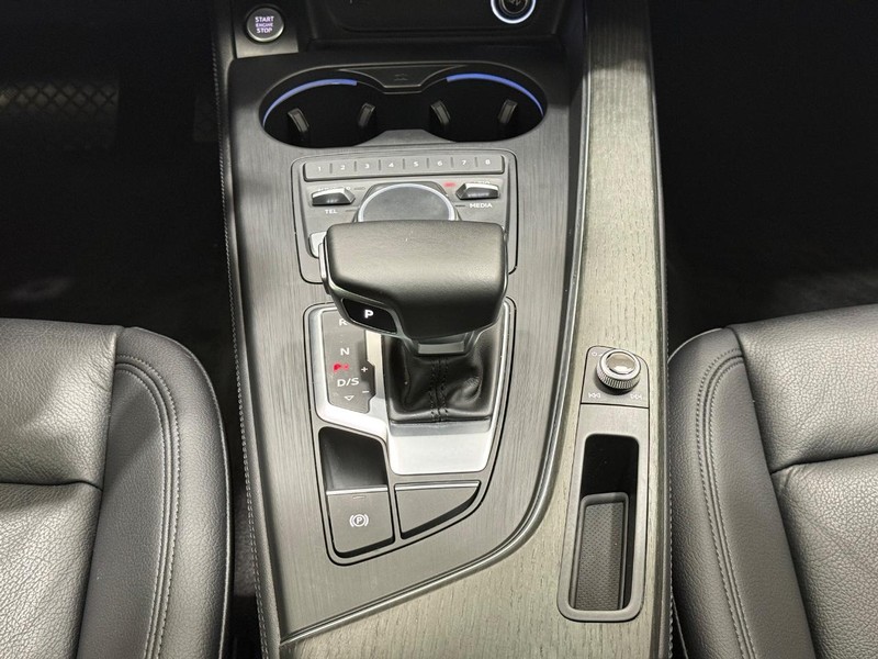 Audi A5 Sportback Vehicle Image 11