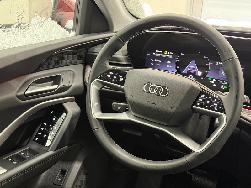 Audi Q5 Vehicle Image 8