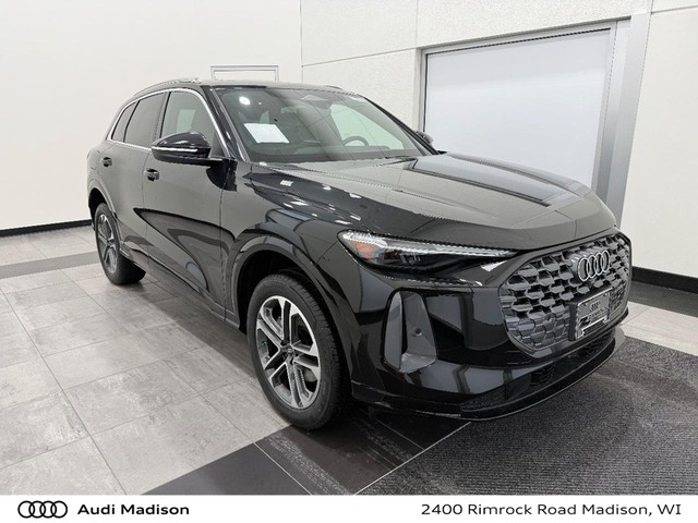 2025 Audi New Q5 Premium Plus's photo