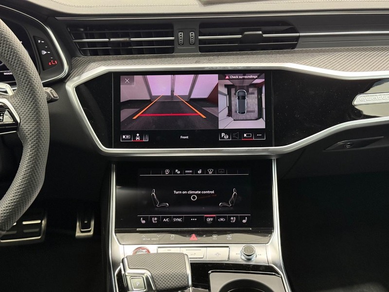 Audi RS 6 Avant Vehicle Image 6