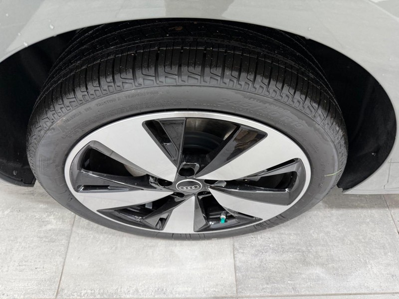 Audi A5 Vehicle Image 3