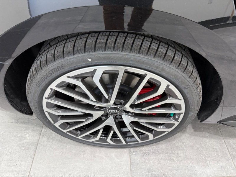 Audi S5 Vehicle Image 3