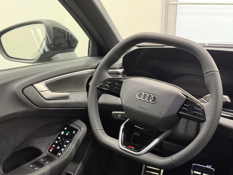 Audi S5 Vehicle Image 8