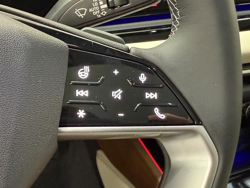 Audi A6 Sedan Vehicle Image 11