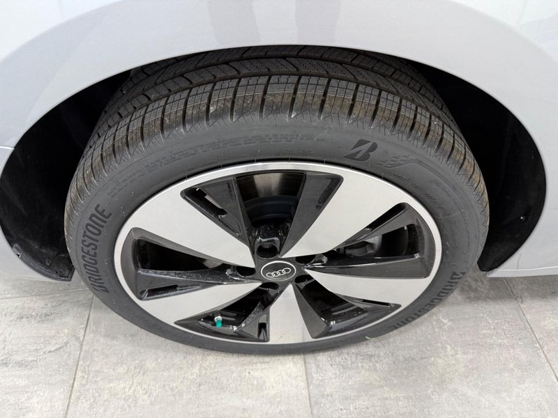 Audi A5 Vehicle Image 3