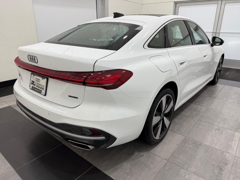 Audi A5 Vehicle Image 2