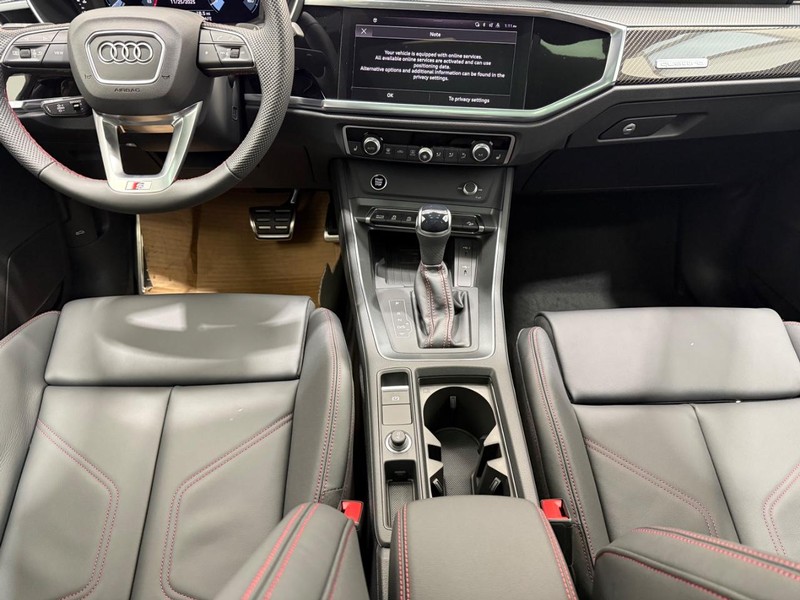 Audi Q3 Vehicle Image 5