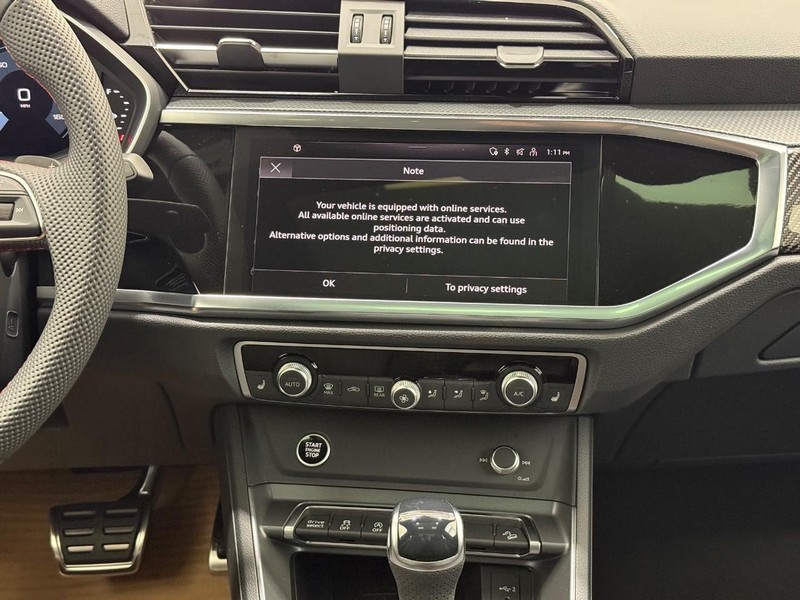 Audi Q3 Vehicle Image 6